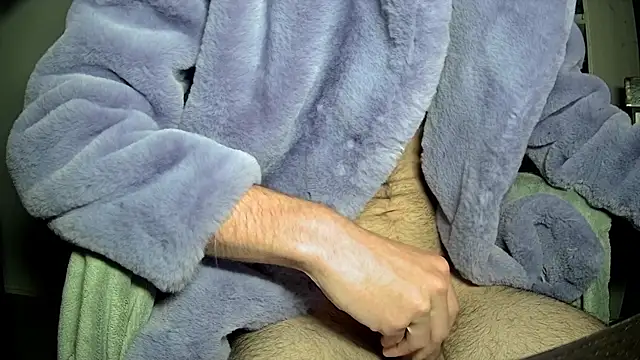 onesieboyx online show from June 2026 07:01:02 PM
