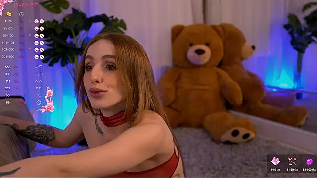 LunaBlossomX online show from January 2025 02:45:02 AM