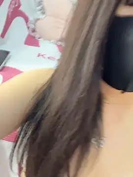 SSSniang- online show from April 2026 12:05:01 AM