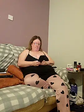 curvy girl71 online show from February 2025 08:41:02 PM