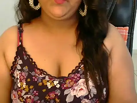 Jenny lovee online show from June 2026 11:23:01 AM