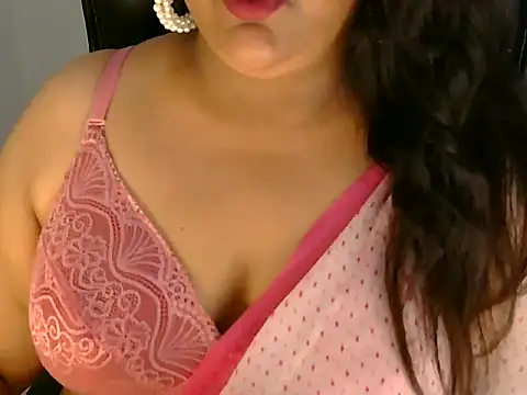 Jenny lovee online show from June 2026 09:25:01 AM