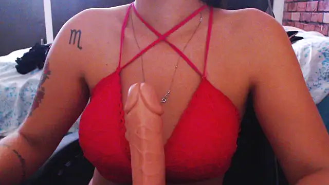 loirascorpio online show from April 2026 05:18:01 PM