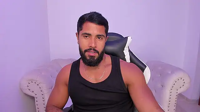 Santiago huntt online show from December 2025 01:25:02 AM