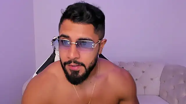 Santiago huntt online show from March 2026 08:15:01 PM