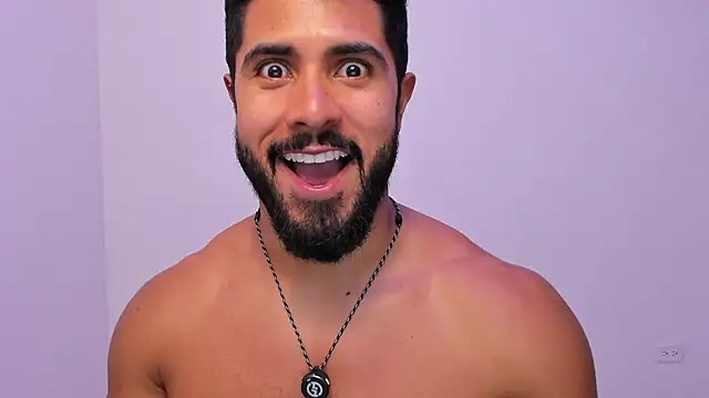 Santiago huntt online show from April 2026 12:01:01 AM