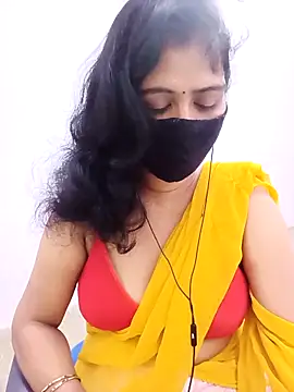Snapshot of Lucky-Deepthi chatting on October 2025 10:21:02 PM Lucky-Deepthi online show from October 2025 10:21:02 PM