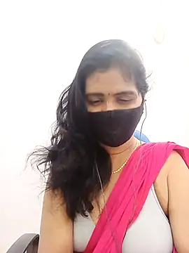 Lucky-Deepthi online show from November 2025 08:14:01 PM