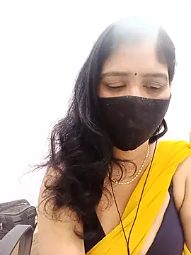 Lucky-Deepthi online show from December 2025 12:07:02 AM