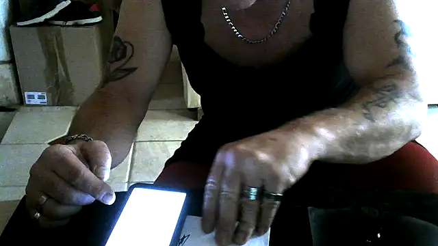 Snapshot of aigledauphin chatting on November 2025 10:49:01 AM aigledauphin online show from November 2025 10:49:01 AM