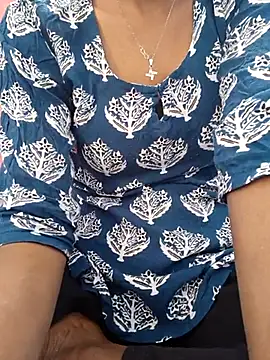 Snapshot of Barbie_183 chatting on March 2025 05:11:01 AM Barbie 183 online show from March 2025 05:11:01 AM