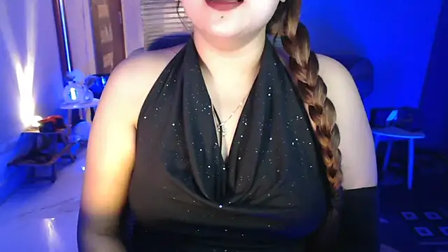 Snapshot of Mitikaa chatting on May 2026 01:29:02 PM Mitikaa online show from May 2026 01:29:02 PM