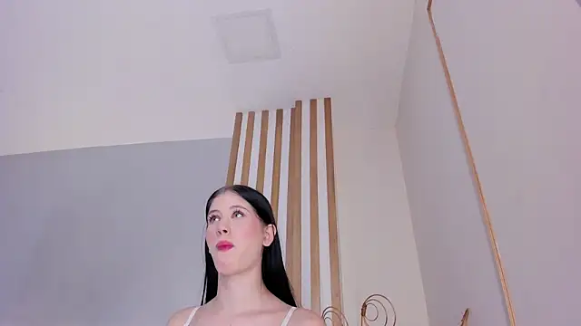 sara  jones gh online show from February 2026 06:15:02 PM