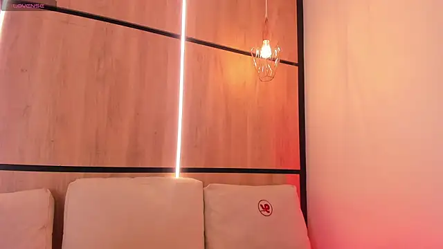 ashlyn parker online show from October 2025 08:39:02 PM