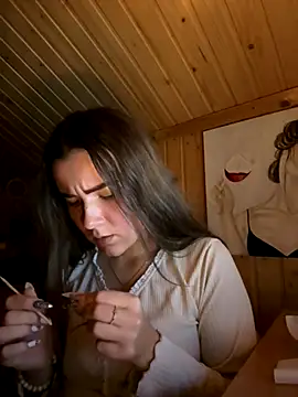 mewKate online show from October 2025 05:41:02 PM