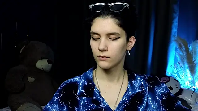 Hyeon Jin online show from March 2025 05:18:01 PM