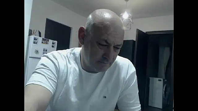 adryanyou46 online show from April 2026 07:38:02 PM