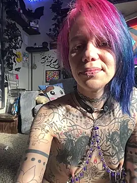 trashbrat online show from April 2026 11:00:01 PM