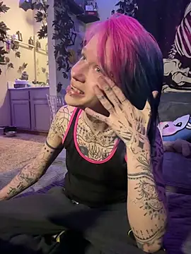 Snapshot of trashbrat chatting on May 2026 08:11:01 AM trashbrat online show from May 2026 08:11:01 AM