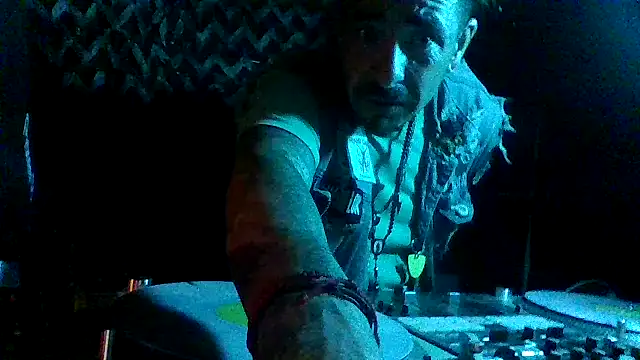 justthetip4209 online show from June 2026 05:09:01 AM