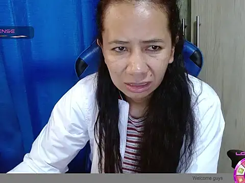 Danielagomez33 online show from March 2026 12:52:01 PM