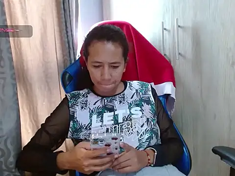 Danielagomez33 online show from July 2026 12:47:02 PM