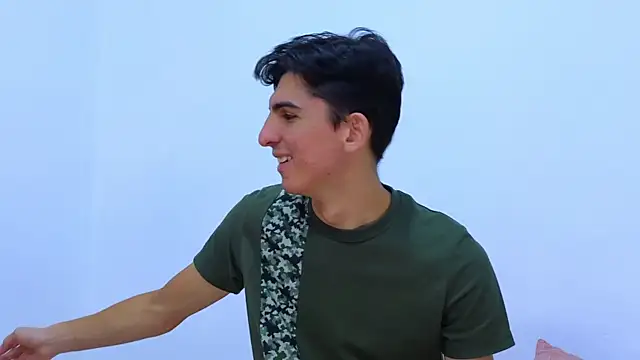 Ana and Leo online show from February 2025 12:05:02 PM