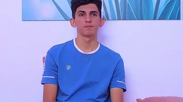 Ana and Leo online show from September 2025 12:05:01 PM