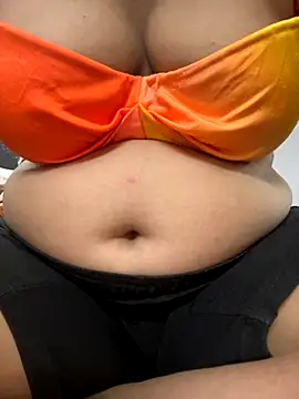 Snapshot of Red-Magic-25 chatting on September 2025 07:19:01 AM Red-Magic-25 online show from September 2025 07:19:01 AM