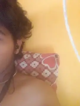 CosmicEmuu online show from February 2026 12:12:01 PM