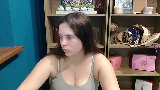 mini girly online show from October 2025 12:25:02 PM