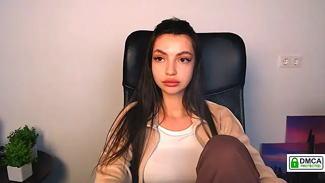 Lexi Jous online show from September 2025 04:58:01 AM