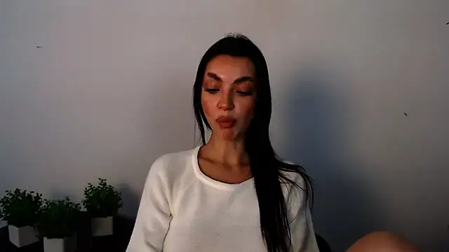 Lexi Jous online show from July 2026 11:24:02 AM