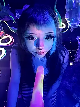 LaytonBox online show from February 2026 06:36:01 PM