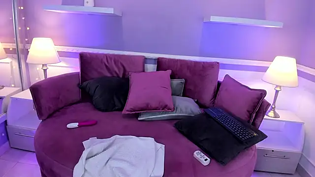 Emma Walkerr  online show from February 2025 01:02:01 AM