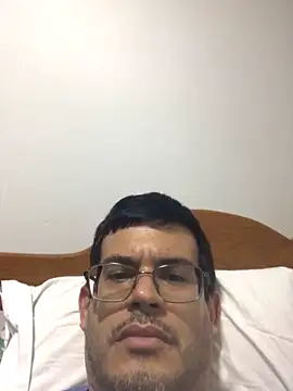 AgneloFly online show from January 2025 12:42:01 AM