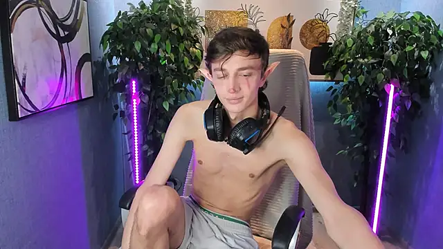 John Weasley online show from October 2025 08:36:01 AM