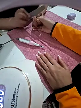 Snapshot of nonalona199999 chatting on February 2025 05:07:02 PM nonalona199999 online show from February 2025 05:07:02 PM