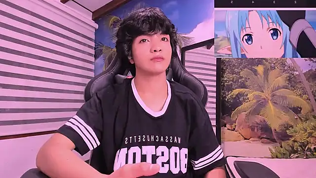 AllanYong18 online show from February 2025 05:42:02 AM