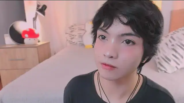 AllanYong18 online show from March 2026 09:36:02 AM