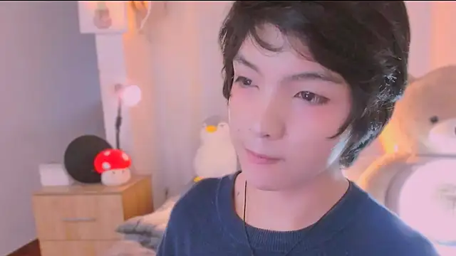 AllanYong18 online show from March 2026 11:32:01 AM