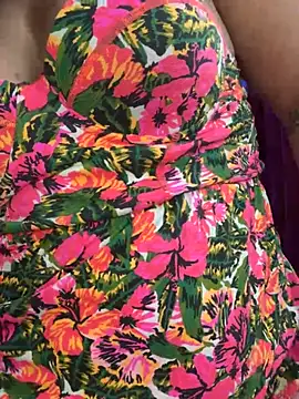 Snapshot of karla_hotgirl chatting on March 2025 04:57:02 AM karla hotgirl online show from March 2025 04:57:02 AM