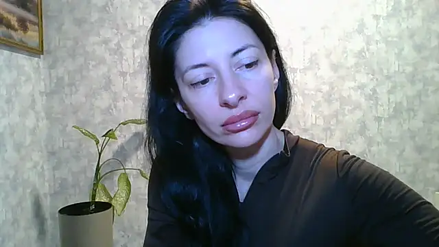 Snapshot of LissaBlossom chatting on May 2026 05:13:01 AM LissaBlossom online show from May 2026 05:13:01 AM