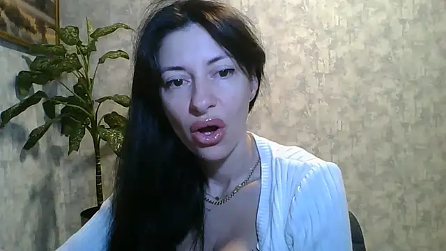 Snapshot of LissaBlossom chatting on June 2026 03:10:02 AM LissaBlossom online show from June 2026 03:10:02 AM