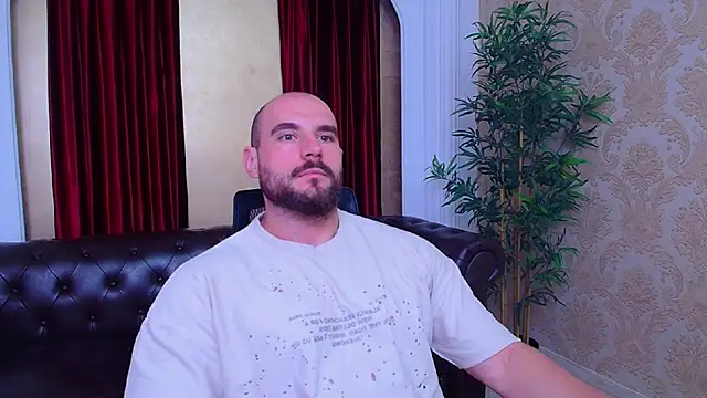 AdamJamesonn online show from September 2025 04:55:02 AM