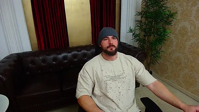 AdamJamesonn online show from December 2025 07:39:01 AM