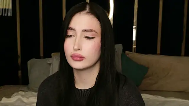 EmmaLawrens online show from September 2025 04:29:01 AM