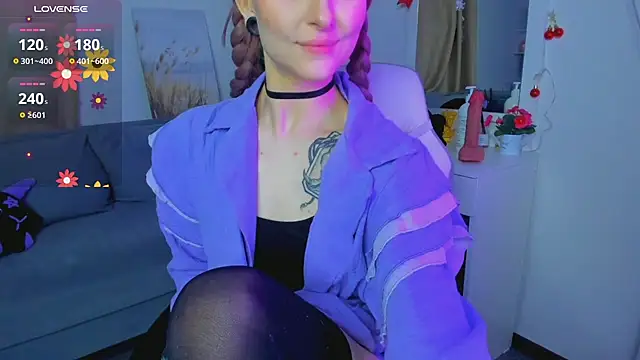 Emily  Mooree online show from January 2025 07:17:02 AM