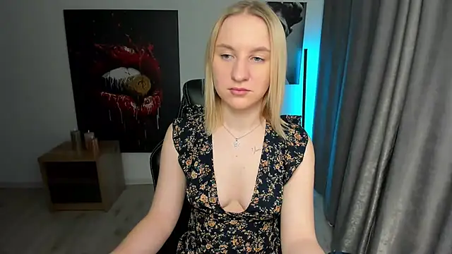 BeautyBlondy online show from February 2025 01:33:02 PM