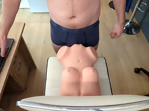 MacPlesure online show from January 2025 02:00:02 PM